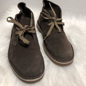 CLARKS Genuine Brown suede CHUKKA Ankle Boots